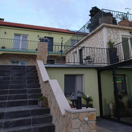 Lea Apartmán *